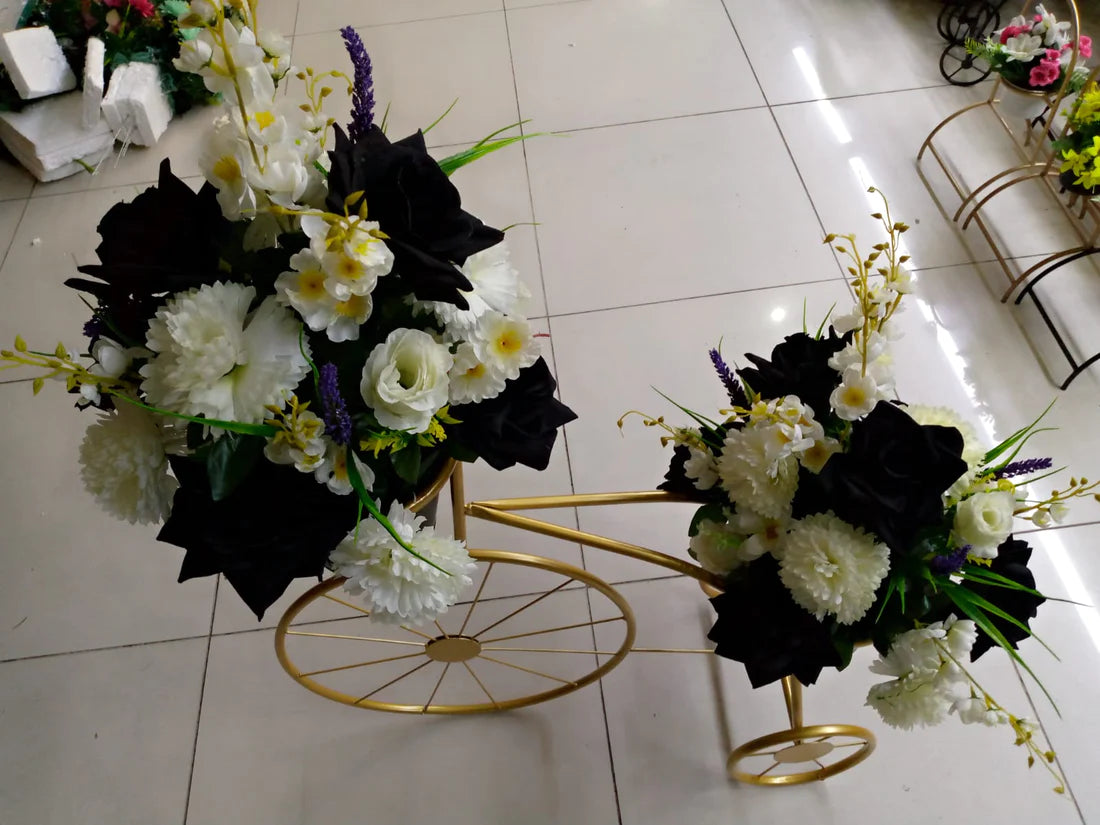 Electroplated Floor Cycle Stand Pot with Flower Arrangement