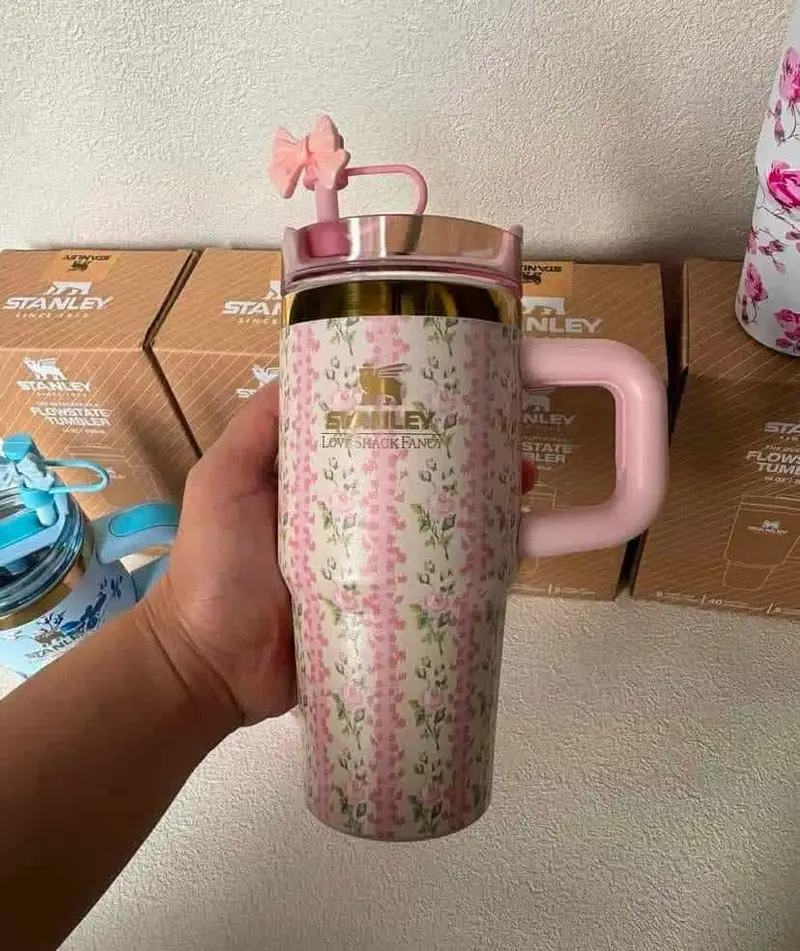 THE STANLEY X LOVESHACKFANCY CUTE QUENCHER TUMBLER 14OZ