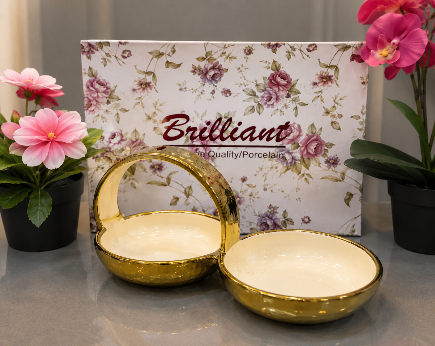 Brilliant Golden Aura 10.5" Ceramic Snack Bowl Set with Metal Handle