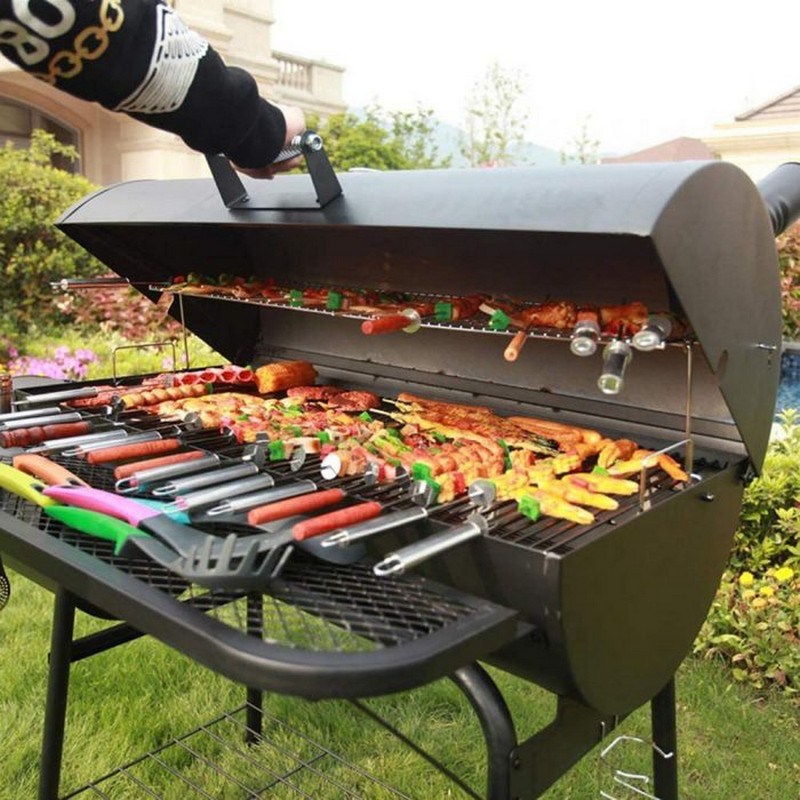 Large Barbecue Smoker Grill Oil Drum Charcoal BBQ Grill With Smokestack With Wheels And Thermometer