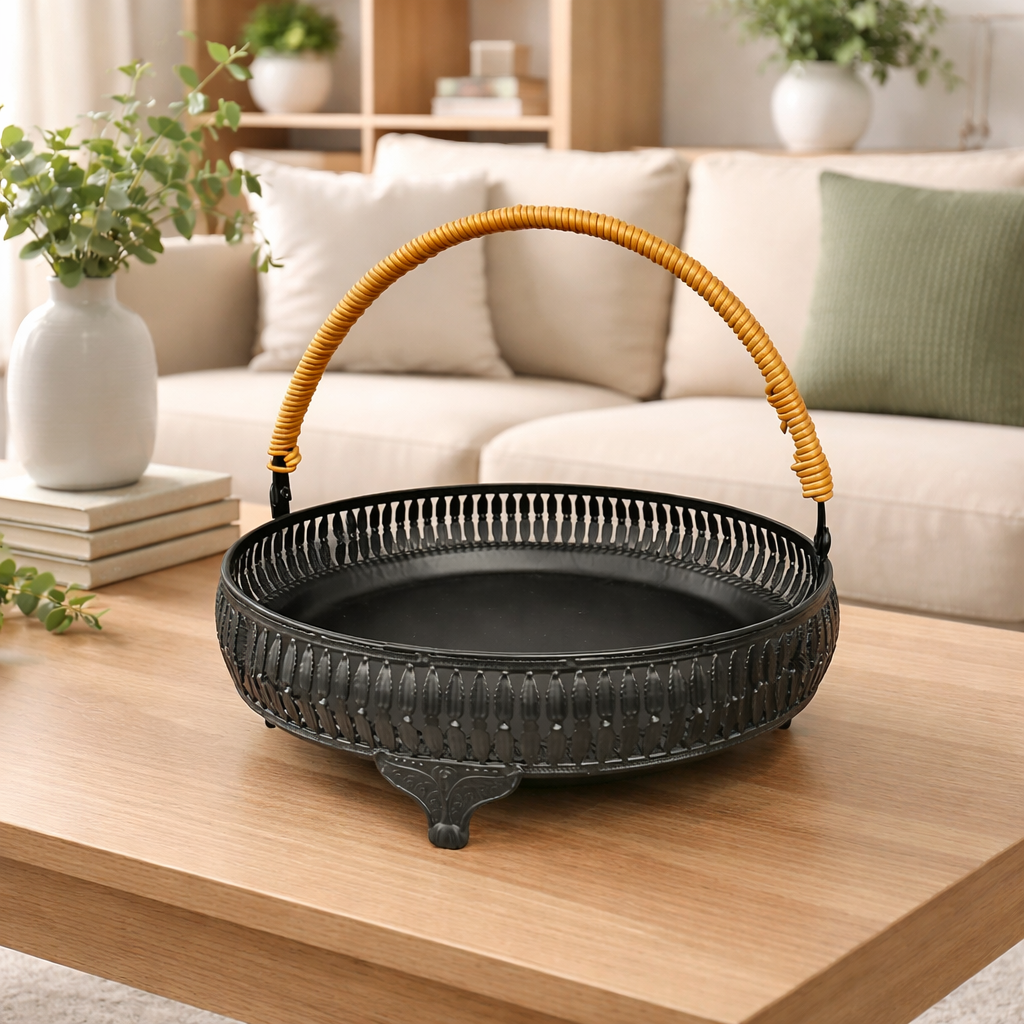 Vintage Style Metal Serving Basket with Rattan Handle – Round