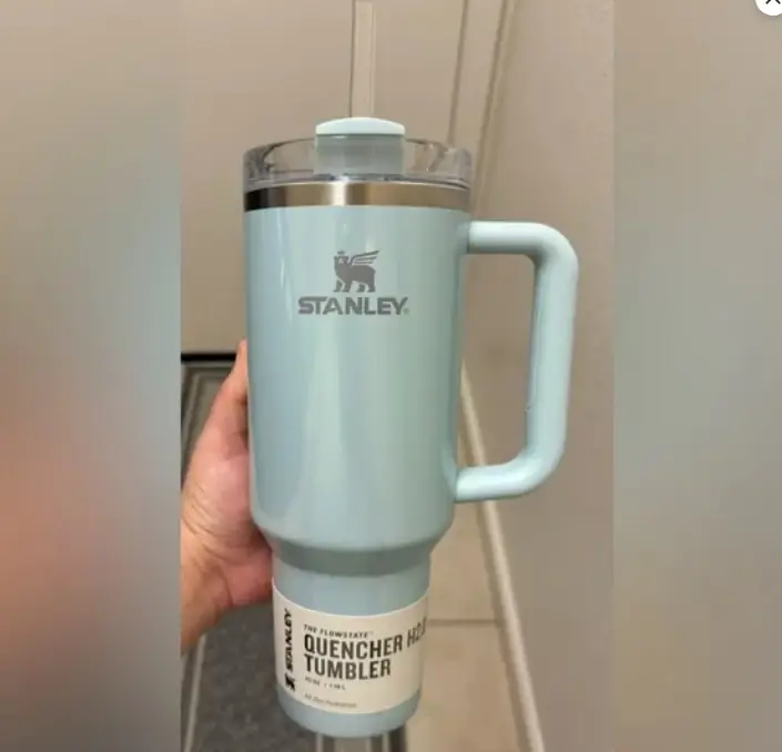 THE TARGET X STANLEY QUENCHER TUMBLER | 40OZ SHIMMER