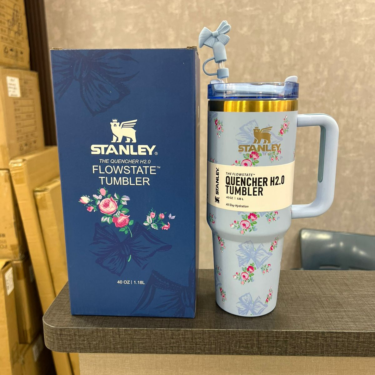 The Floral Quencher H2.0 FlowState™ Tumbler | 40 OZ | Blue