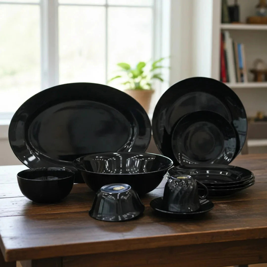 Elegant Black Dinnerware Set